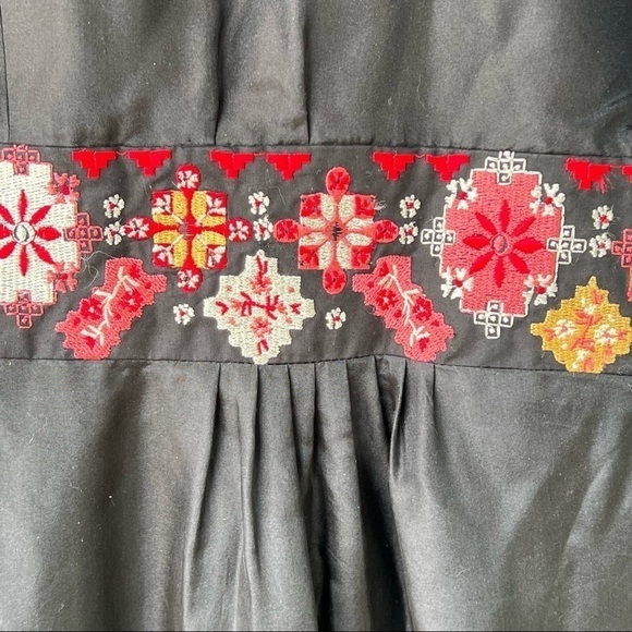 ANTHROPOLOGIE BLACK SILK GOTH EMPIRE WAIST EMBROIDERED DRESS SIZE LARGE NWOT - Picture 5 of 11